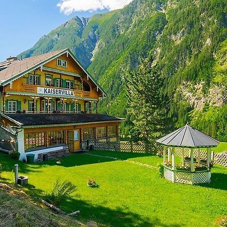 Hotel Kaiservilla Хайлигенблут Екстериор снимка