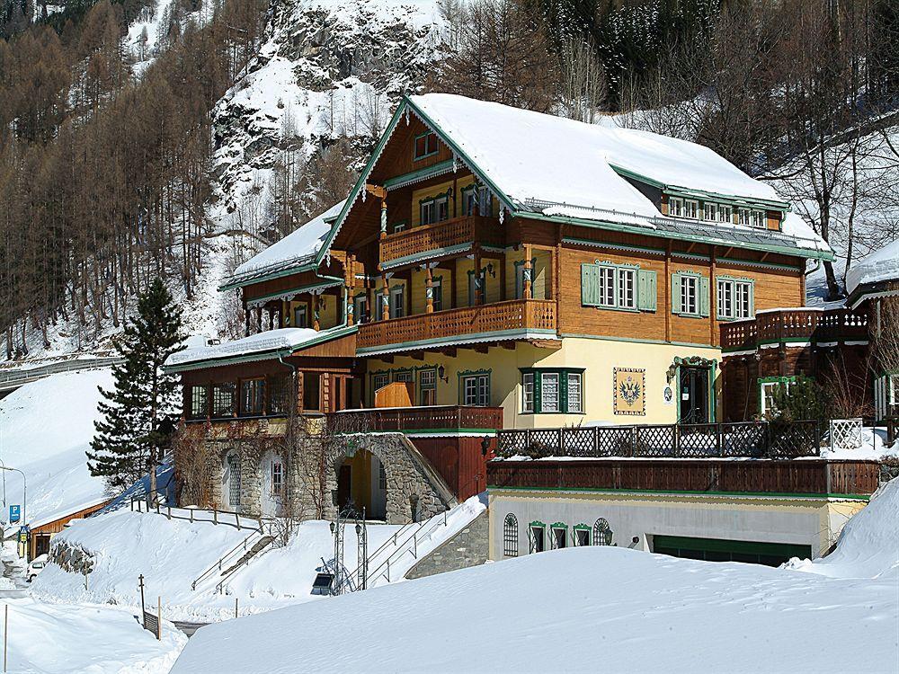 Hotel Kaiservilla Хайлигенблут Екстериор снимка