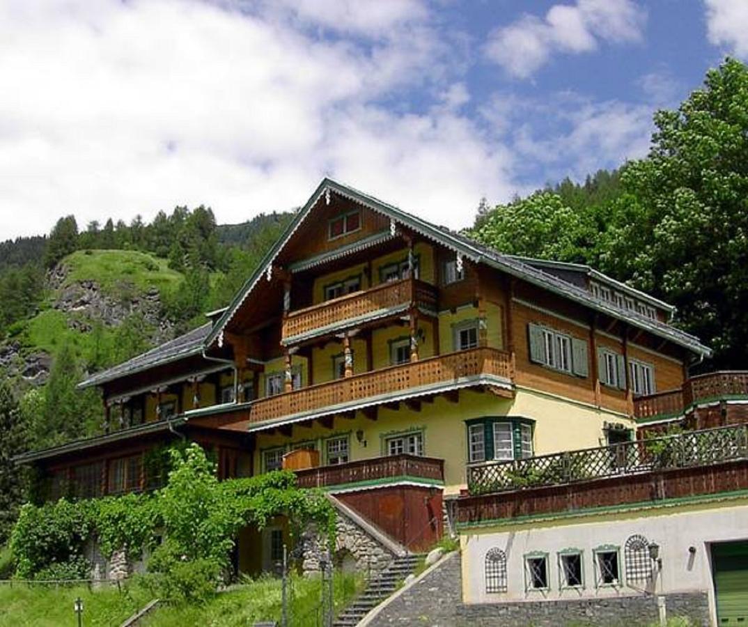 Hotel Kaiservilla Хайлигенблут Екстериор снимка