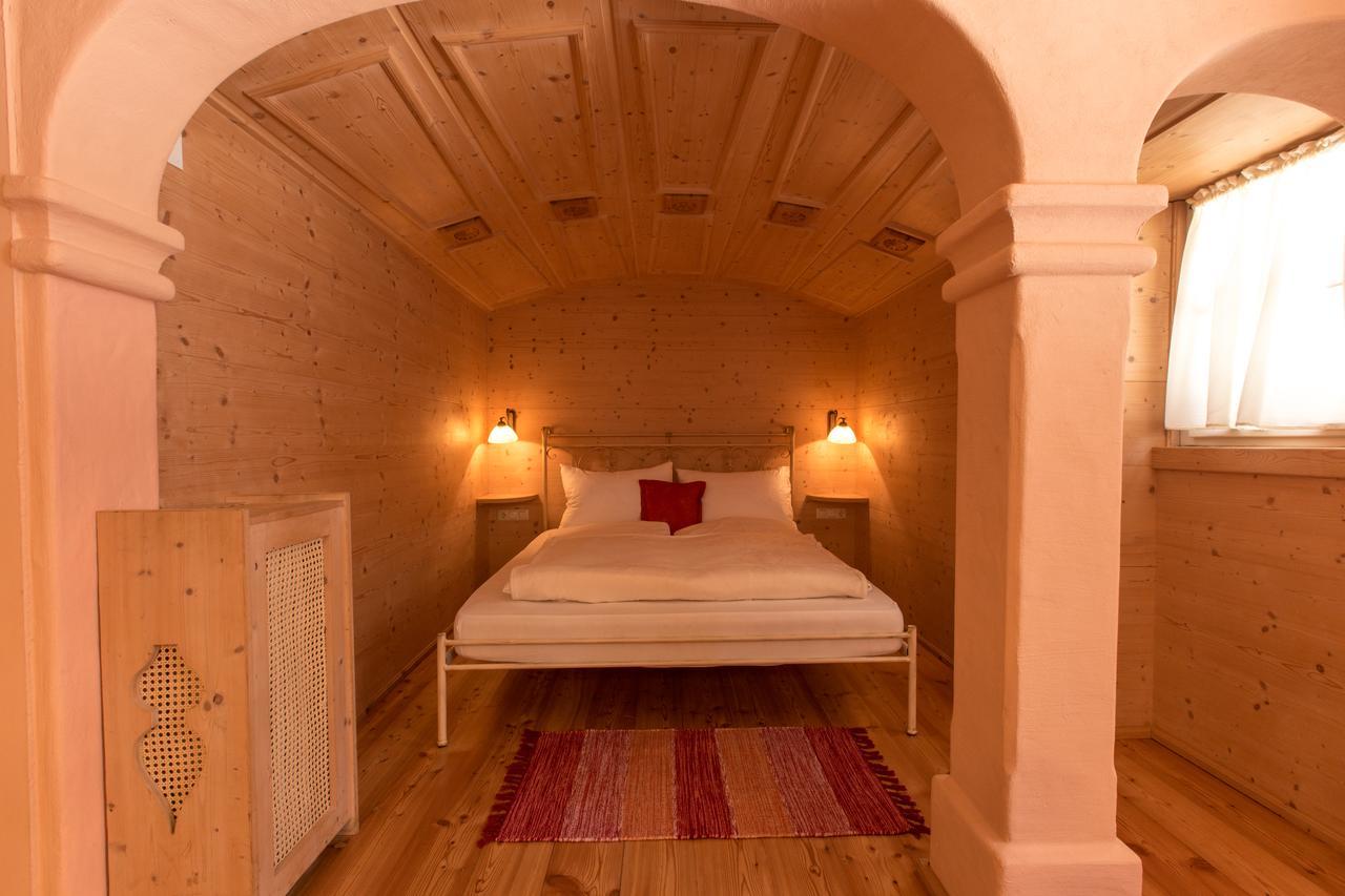 Hotel Kaiservilla Хайлигенблут Екстериор снимка